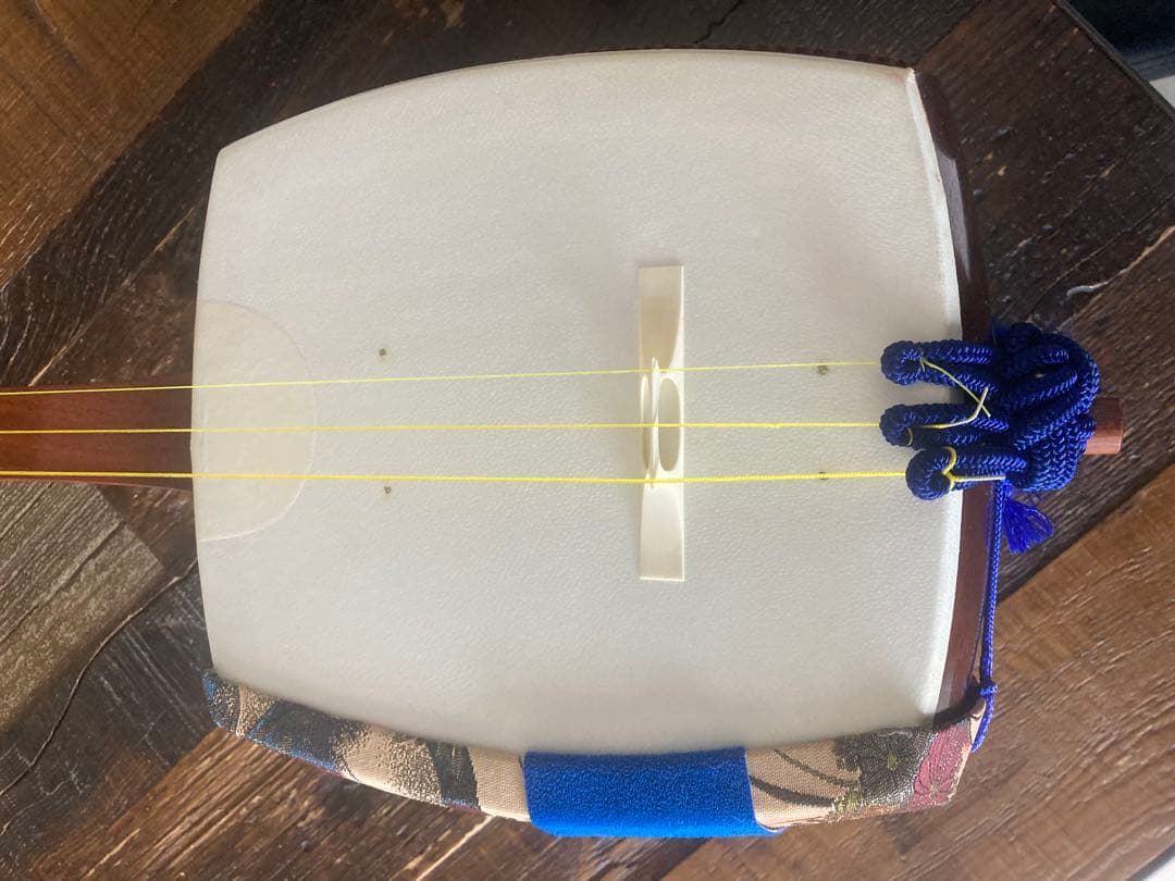 中棹三味線 棹太さ2.6 本皮 猫皮