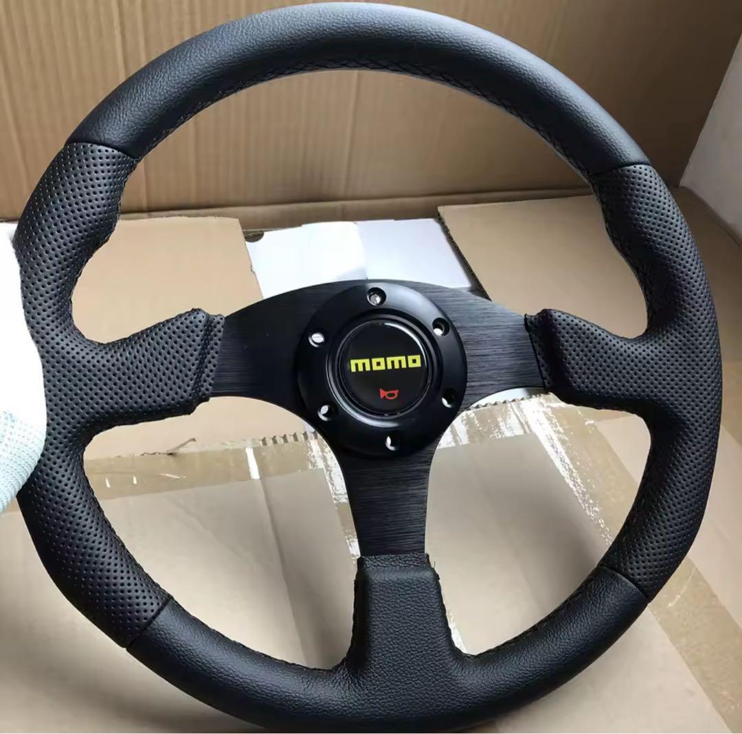 momo ステアリング 本体 MOMO「日本限定ステアリングが登場」東京オートサロン2026 - REVSPEED