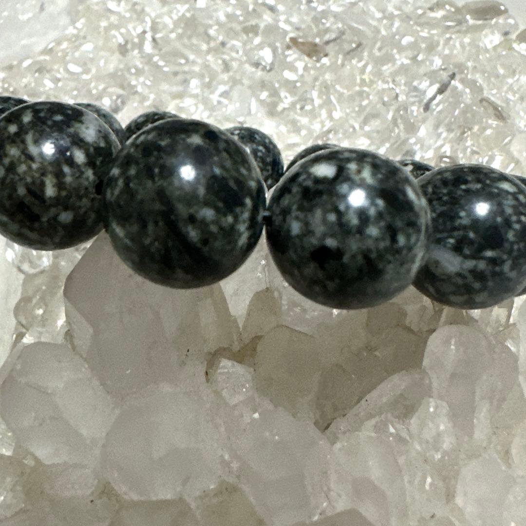 遠野の大地に眠っていた霊石 14mmの珠が龍神のエネルギー