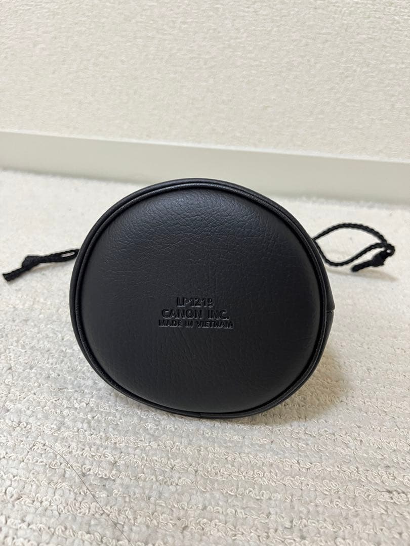 美品】短期間使用.値下げRF14-35mm F4 L IS USM Canonの通販はau PAY