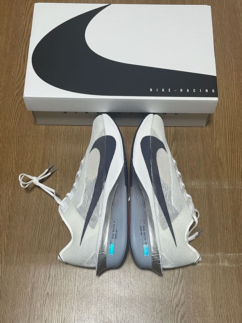 【新品未使用】NIKE ヴェイパーフライ4 【26.5cm】
