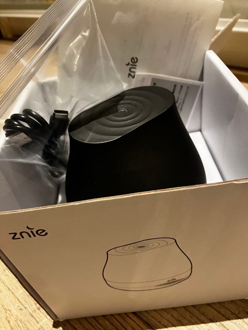Znie Lite』快適な睡眠習慣をサポートするウェルネスデバイス
