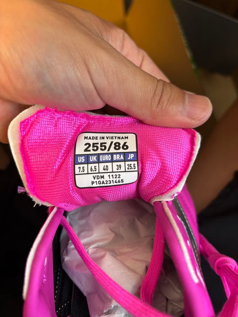 【新品未使用】日本未発売 ミズノ モレリア2 プロ AG 25.5cm ピンク