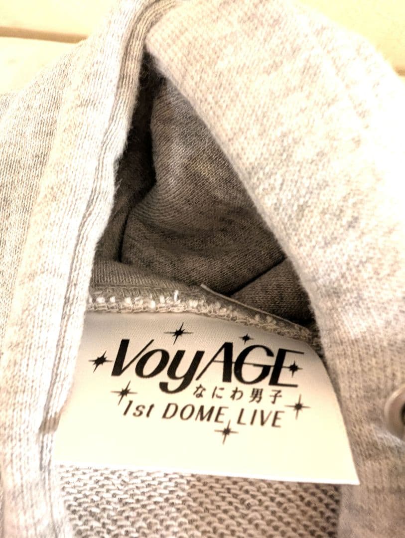 なにわ男子 1st DOME LIVE VoyAGE 公式 ジップパーカー - メルカリ