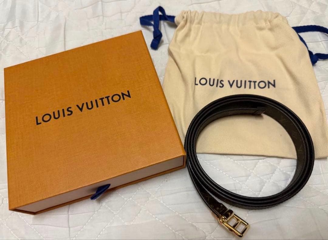 Louis Vuittonトリビュート 20mm ベルト どんなコーデにも☆国内発】LVトリビュート 20MM ベルト (Louis