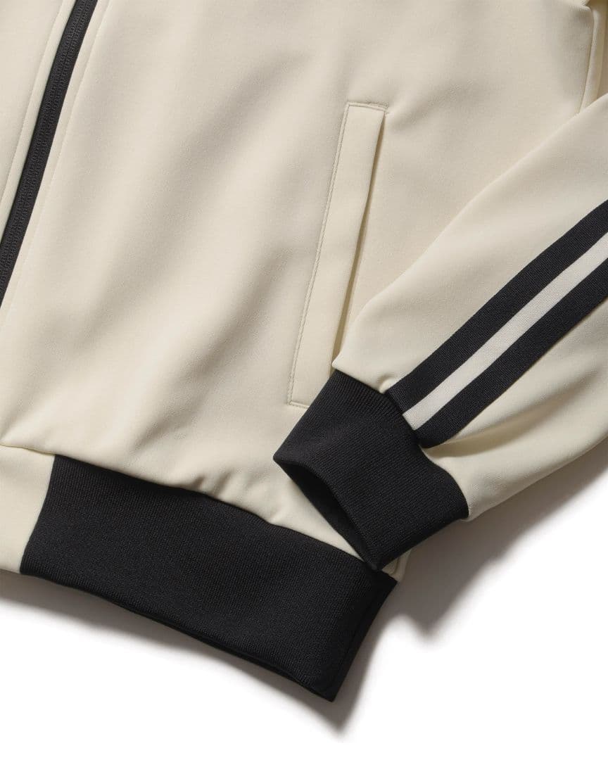 新品未使用　M　F.C.Real Bristol　JACKET