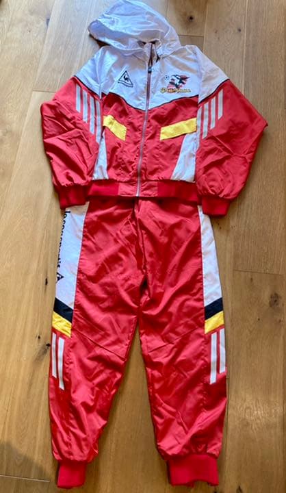 名古屋グランパス ウィンドブレーカー - メルカリ