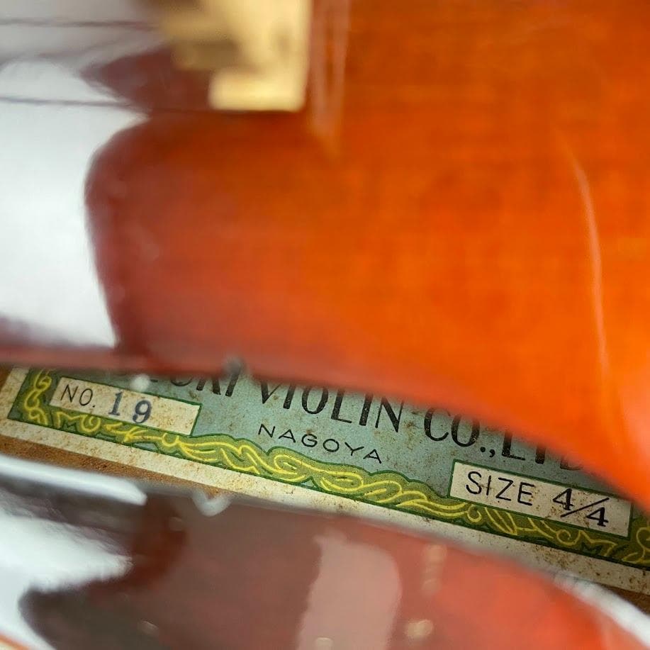 極美品○鈴木バイオリン○ No.19 4/4 1960-70年製 青ラベル 極虎