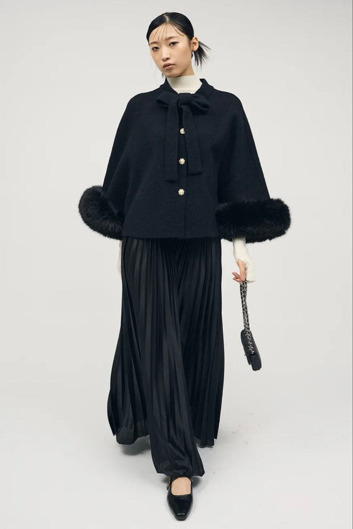 新品】ファーカフスリボンポンチョコート ブラック Frene