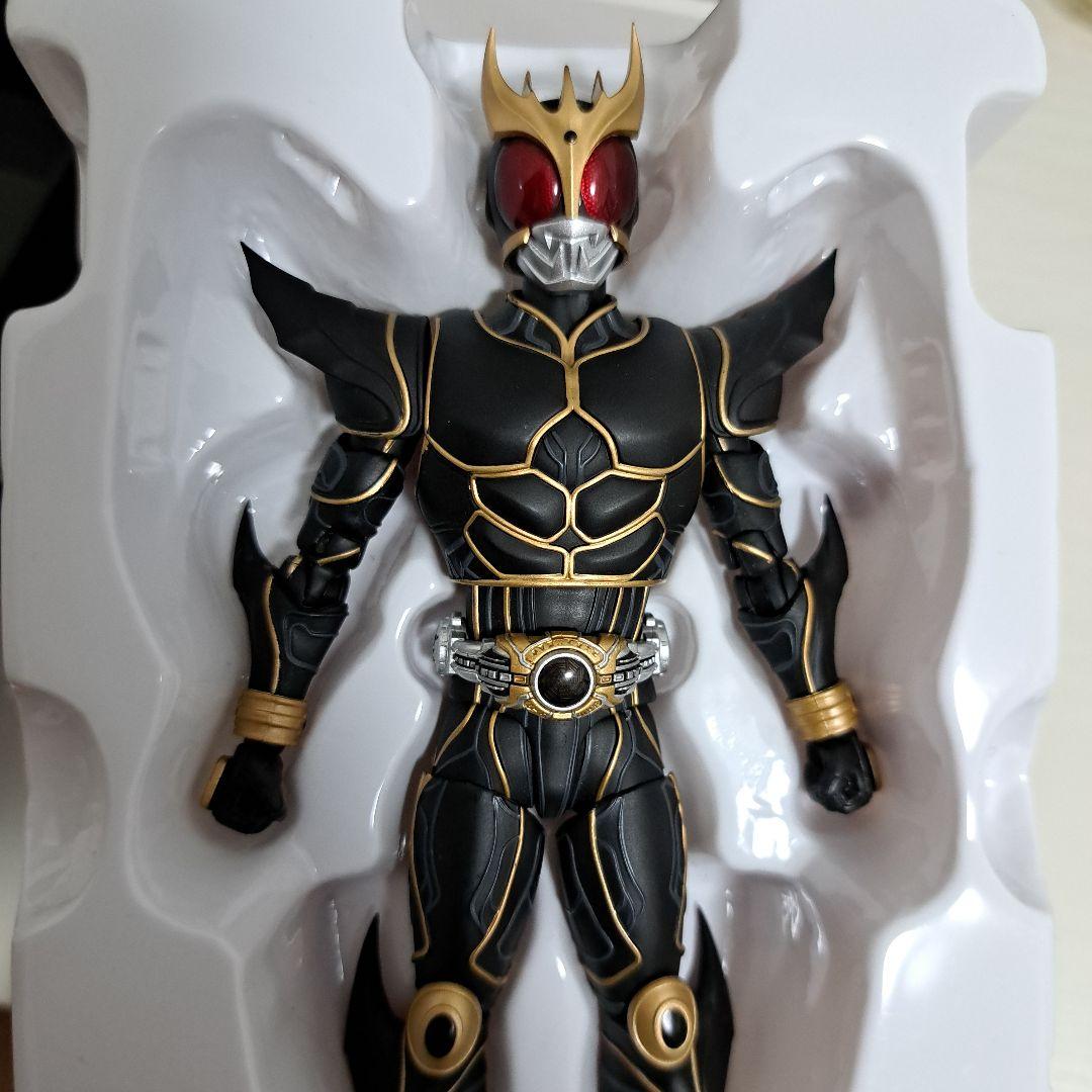 仮面ライダー クウガ アルティメットフォーム S.H.Figuarts