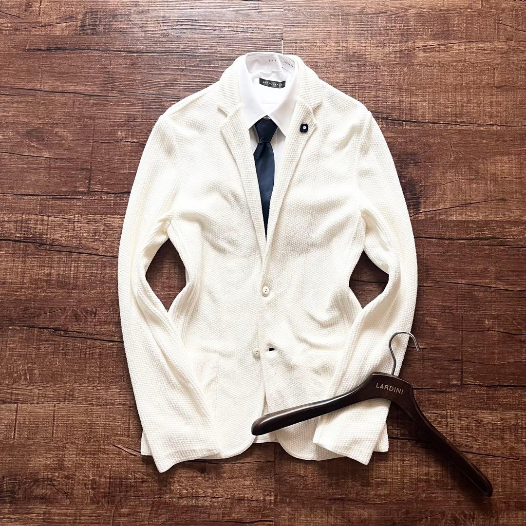<美品>LARDINI ホワイト 春夏 コットン ニットジャケット サイズM相当 美品>LARDINI ホワイト 春夏 コットン ニットジャケット サイズM相当