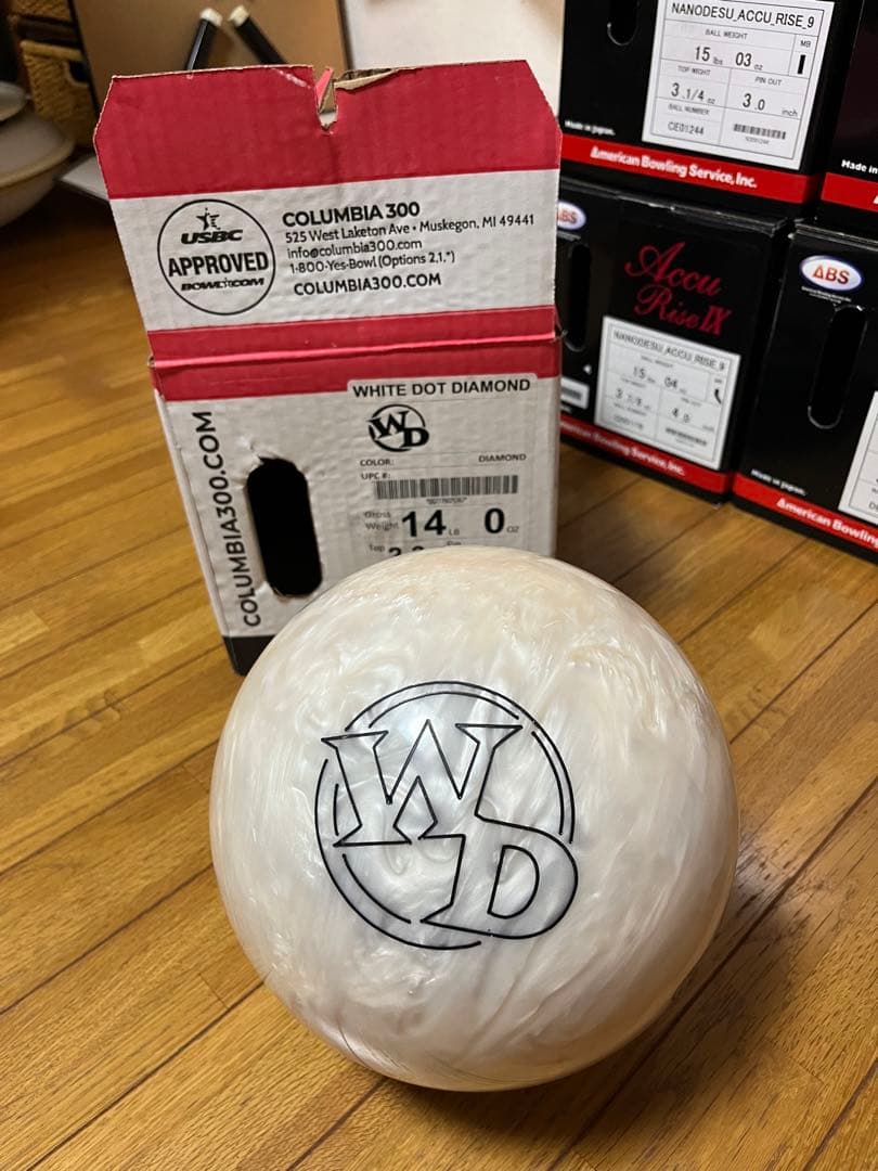 新品・未使用】14p 1oz ホワイト ドット ボウリングボール