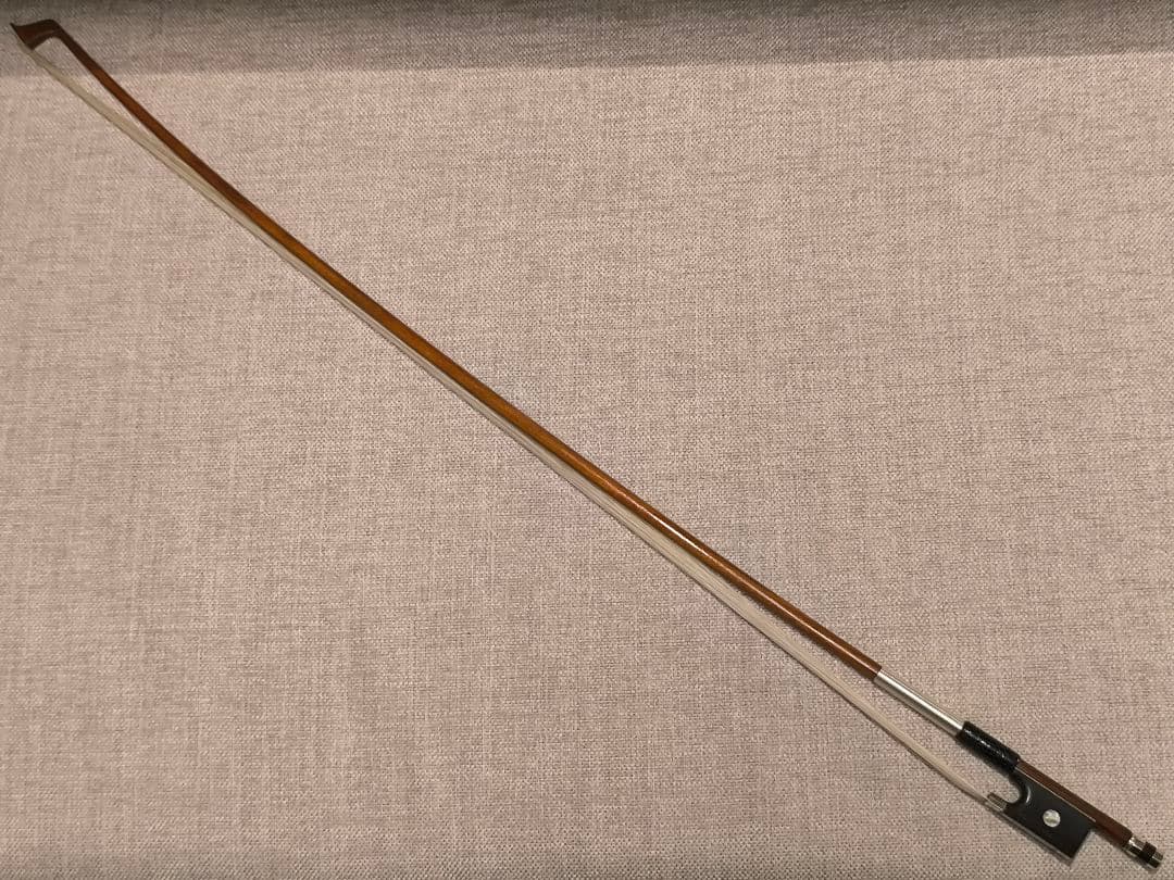 オールド】バイオリン弓 4/4 フェルナンブーコ材 無刻印 スティック修復済