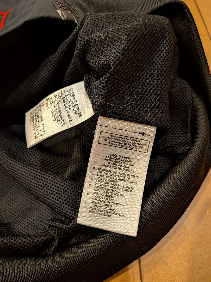 AC Milan CLモデルプレゼンテーションスーツジャケットアディダス