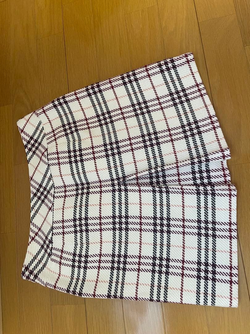 バーバリーブルーレーベル ミニスカート ノバチェック ホースロゴ刺繍