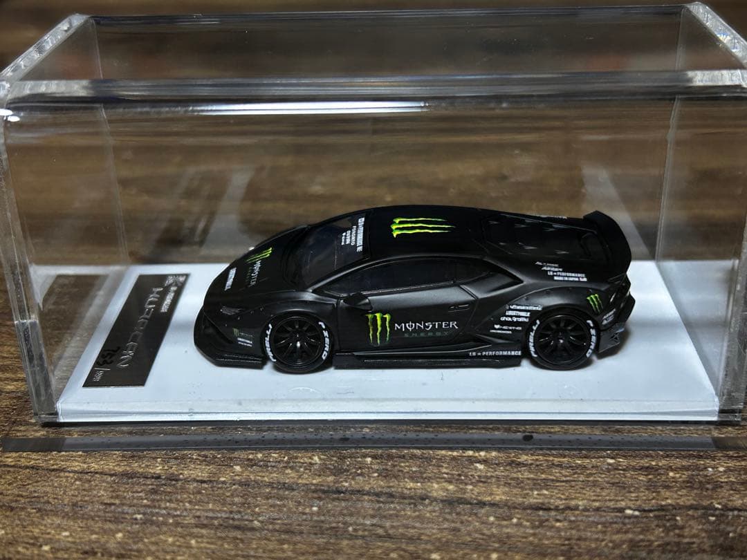 Lamborghini Huracan Monster Energy 1/64