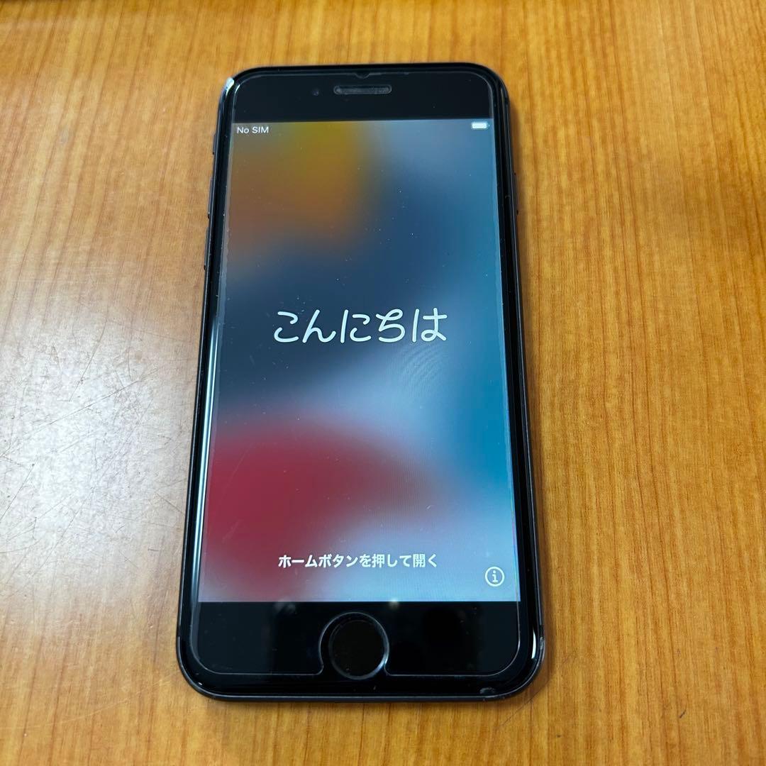 Apple iPhone8 64GB 海外版 シャッター音無し 中古
