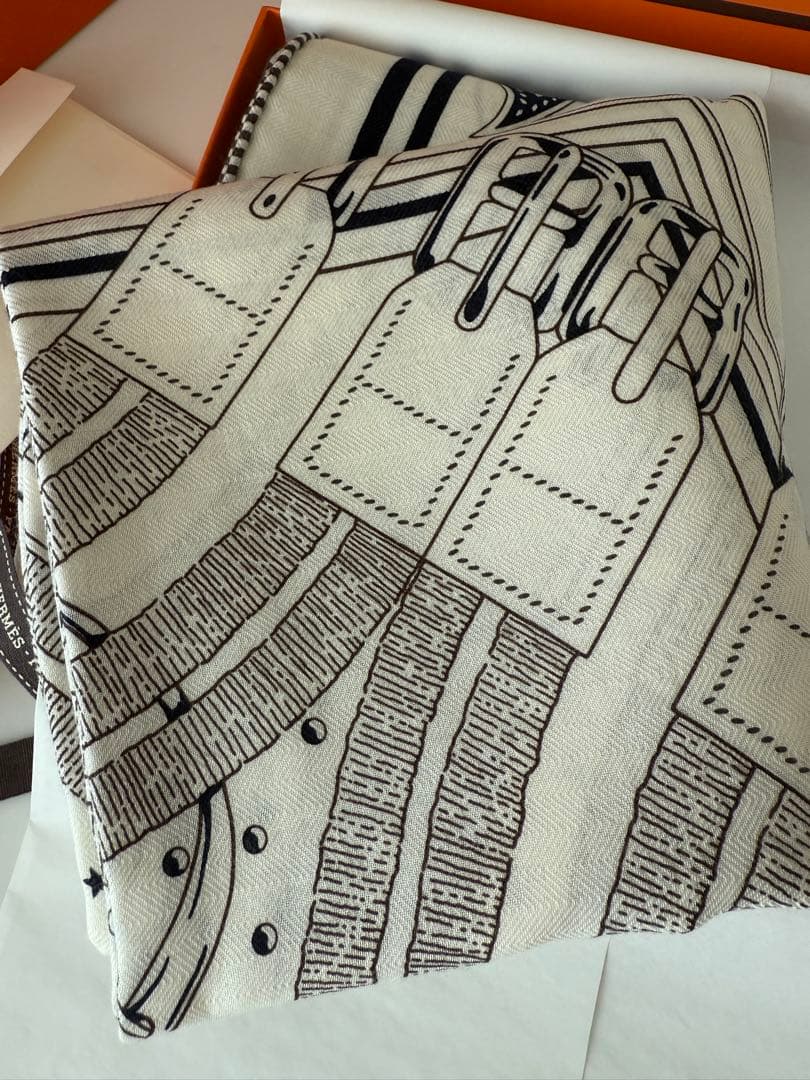 新品未使用　エルメス　2026新作　カレジェアン 《馬銜・バンダナ》本物保証