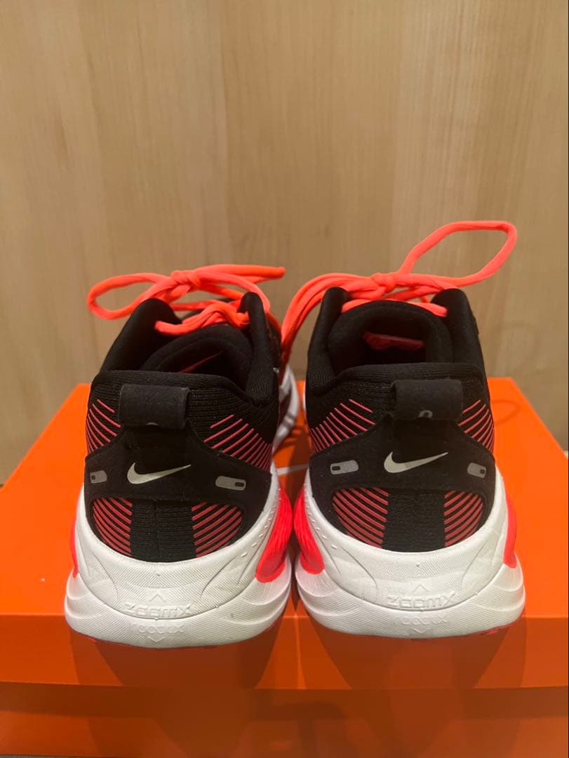 NIKE ボメロ18 ランニングシューズ 27.5cm