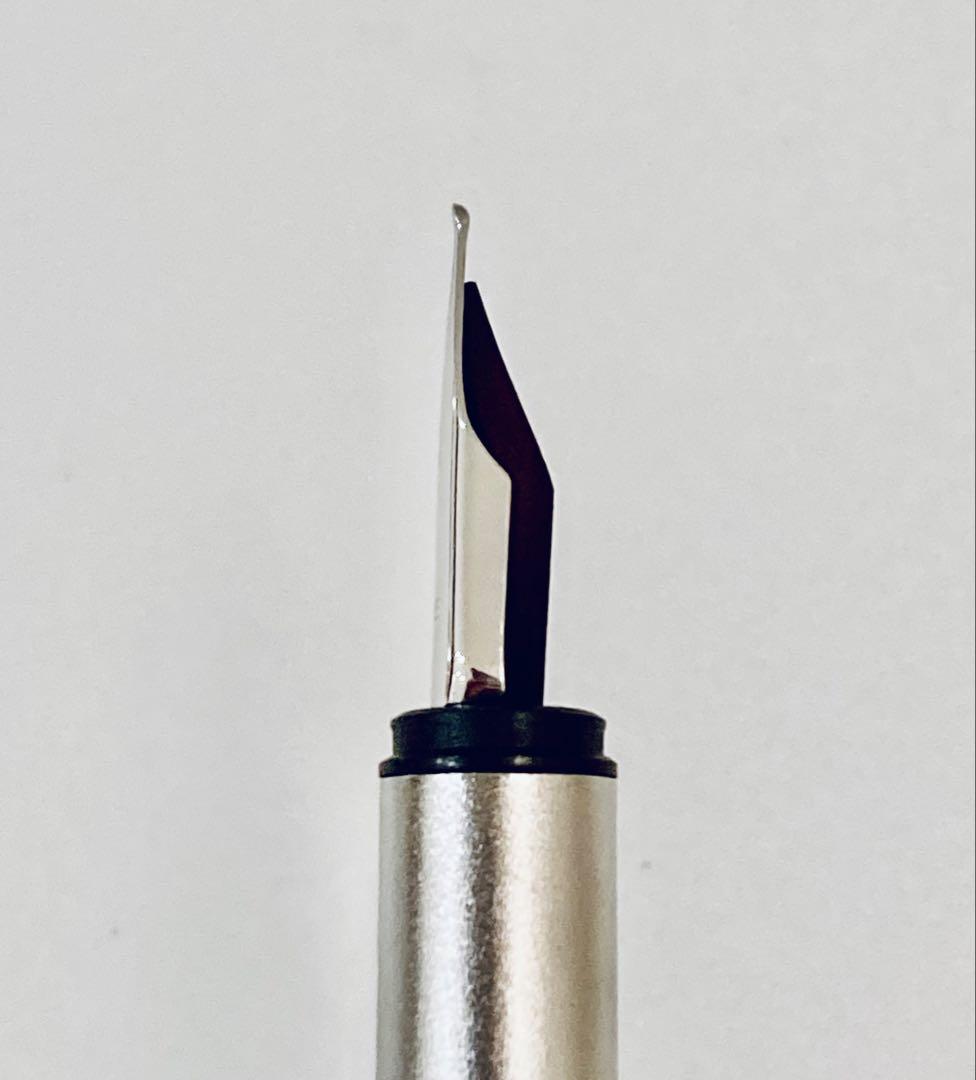 プラチナ仕上げ◇モンブラン 高級万年筆 ノブレスMONTBLANC ペン先14K