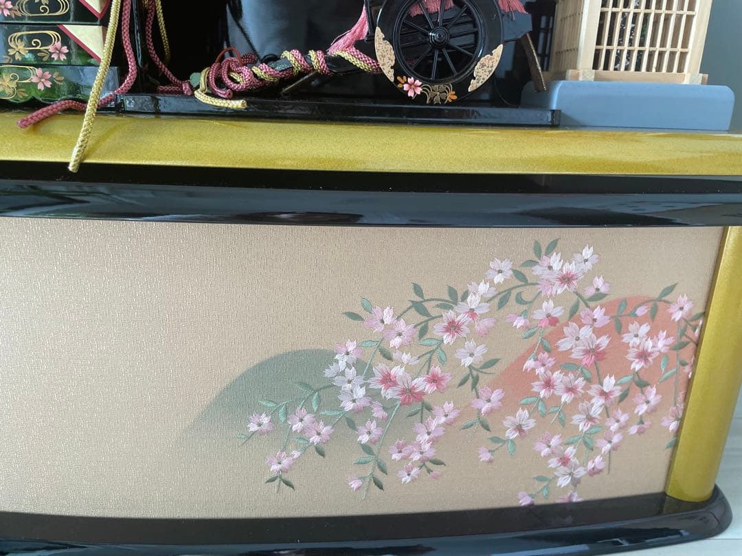 美品 原孝州 お雛様 雛人形 三段飾り 五人飾り 桜刺繍 光るぼんぼり