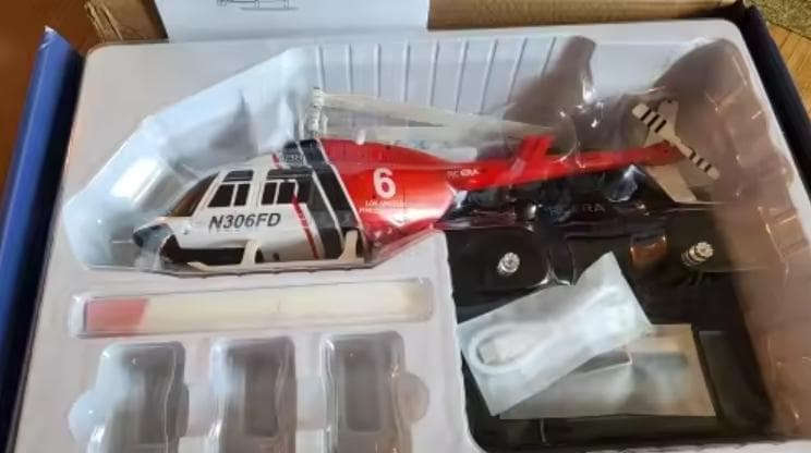 1/33 ERA ジェットレンジャー 6 軸ジャイロ ラジコンヘリ