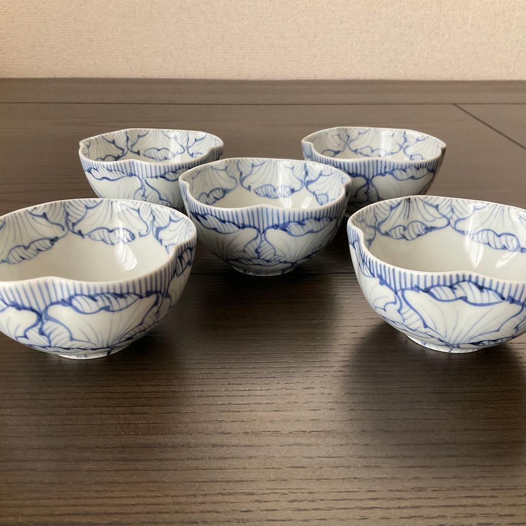 新品未使用　有田焼そうた窯　染付花弁紋　花形小付　5個セット 染付花弁紋小付（4種） - 有田焼窯元 そうた窯