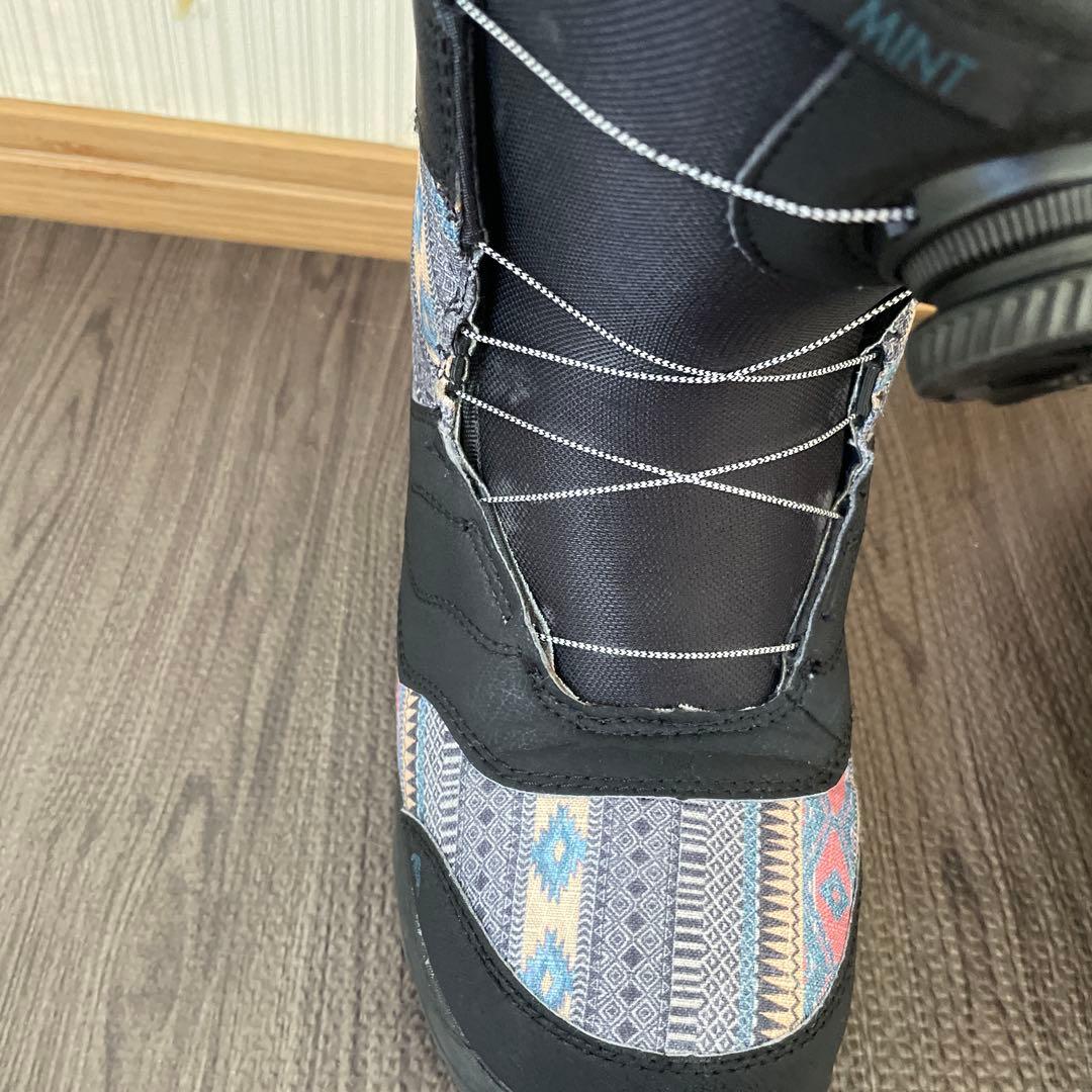 TRU 917 ブラック/マルチカラー スノーボードブーツ(女性用)