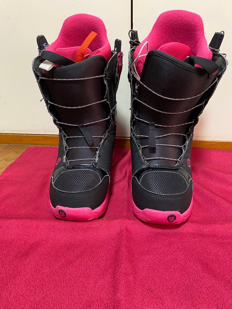 【新品未使用】BURTON MINT ASIAN FIT 23.5cm