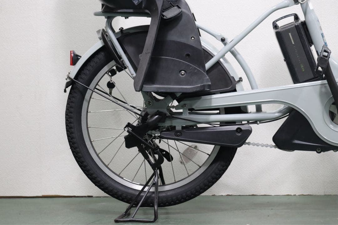 ブリヂストン電動アシスト自転車　★ 8.7AH ★ １ヶ月保証★完成車　車体のみ