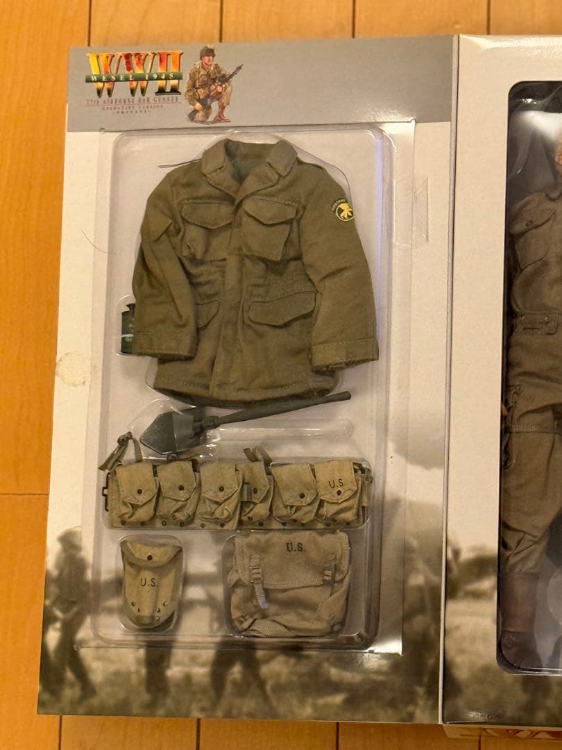 ドラゴンモデルズ 1/6WW2アメリカ陸軍空挺兵 フィギュア 台座付き レア