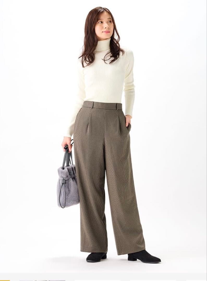 ワークマン レディースソロテックス(R)使用レイウォームワイドパンツ