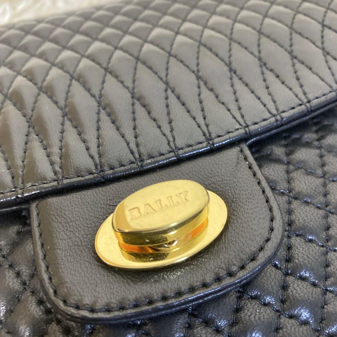 極美品】✨BALLY キルティング チェーンショルダーバックBK ゴールド