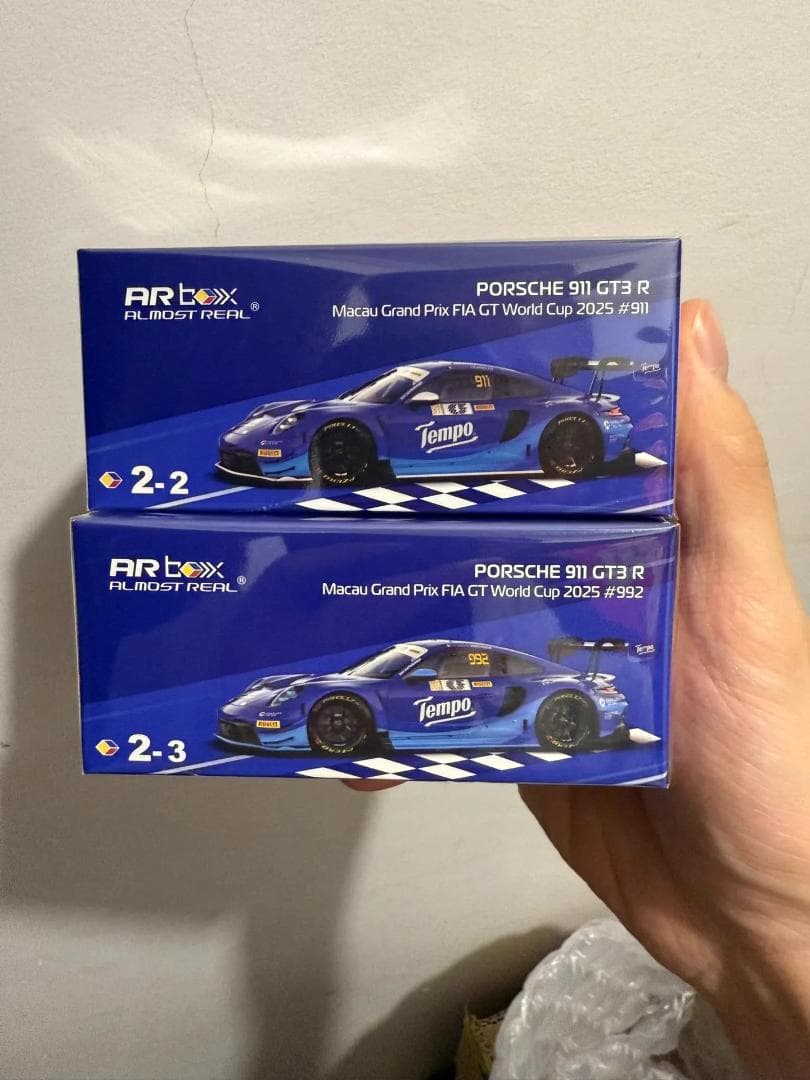 ARbox Porsche*Tempo 911 GT3 R 1:64 2台セット