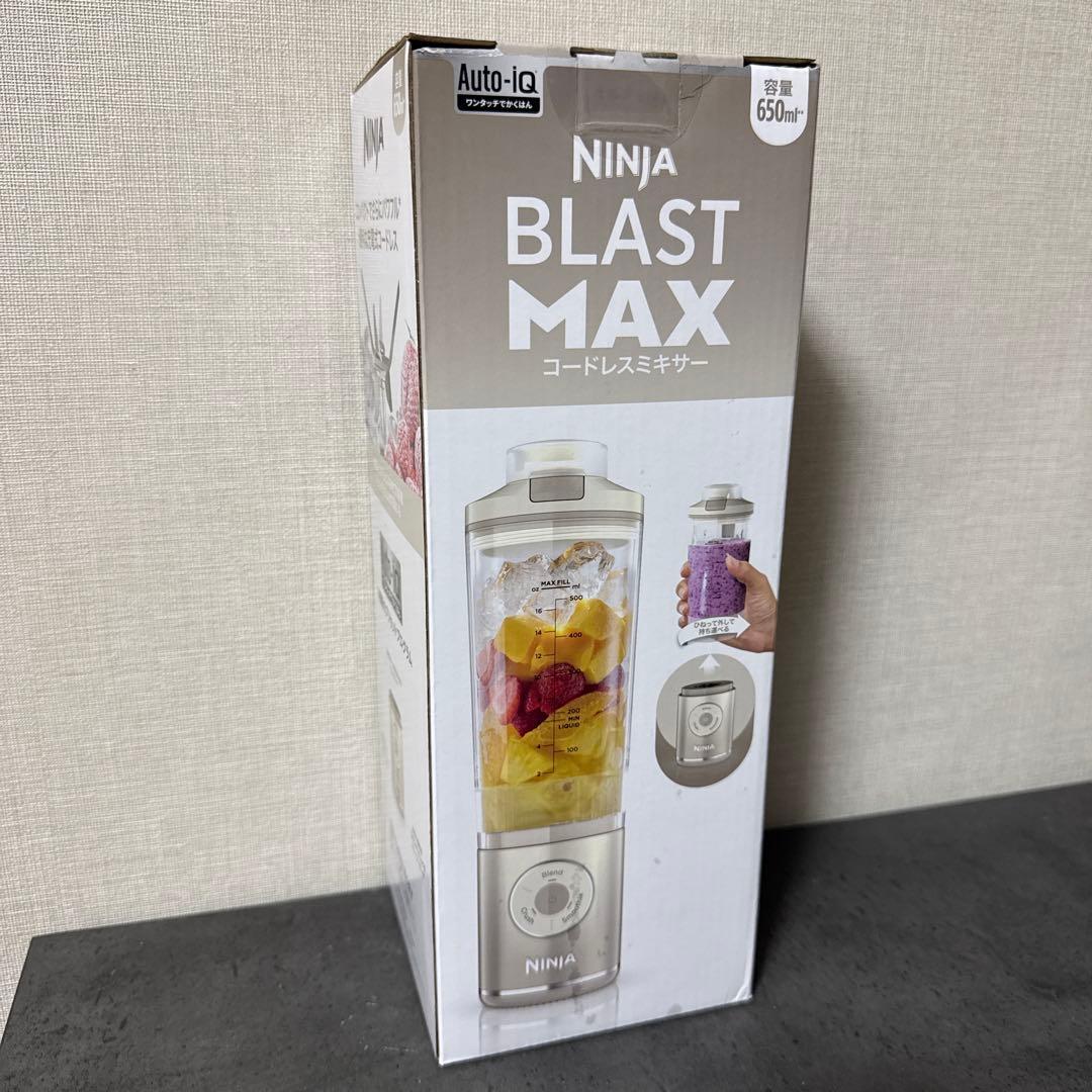 新品未開封　NINJA BLASTMAX Amazon.com: Ninja Blast Max, Portable Blender + Twist & Go