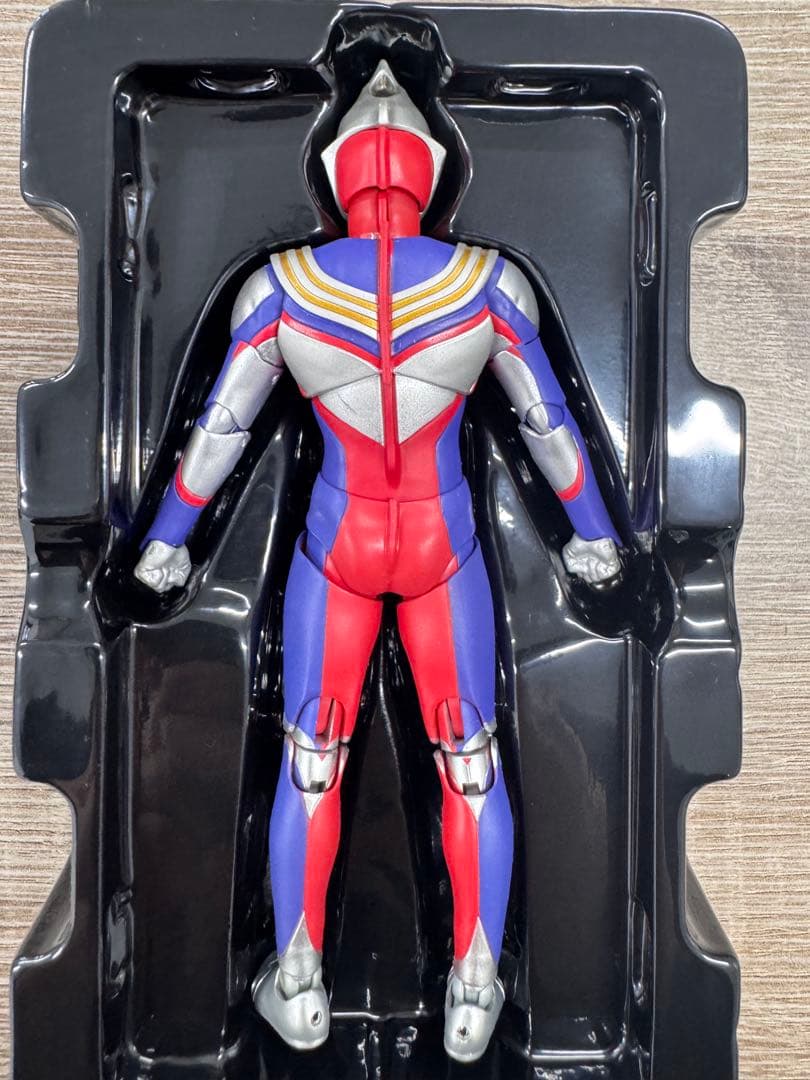 【S.H.Figuarts】真骨彫製法 ウルトラマンティガ マルチタイプ 初版