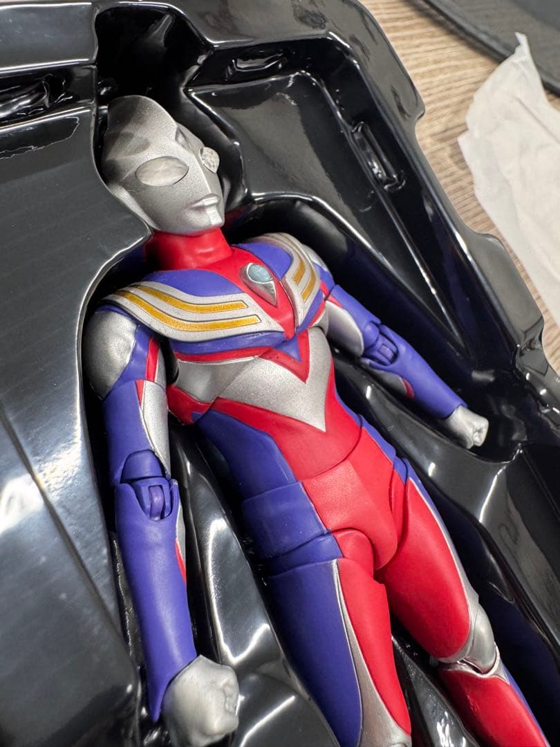 【S.H.Figuarts】真骨彫製法 ウルトラマンティガ マルチタイプ 初版