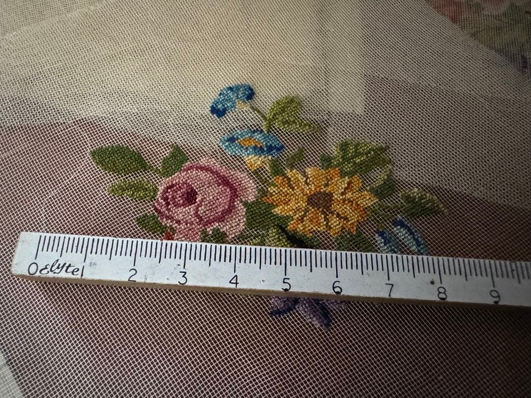 maruco様1930年頃オーストリアハンドメイドプチポワン薔薇