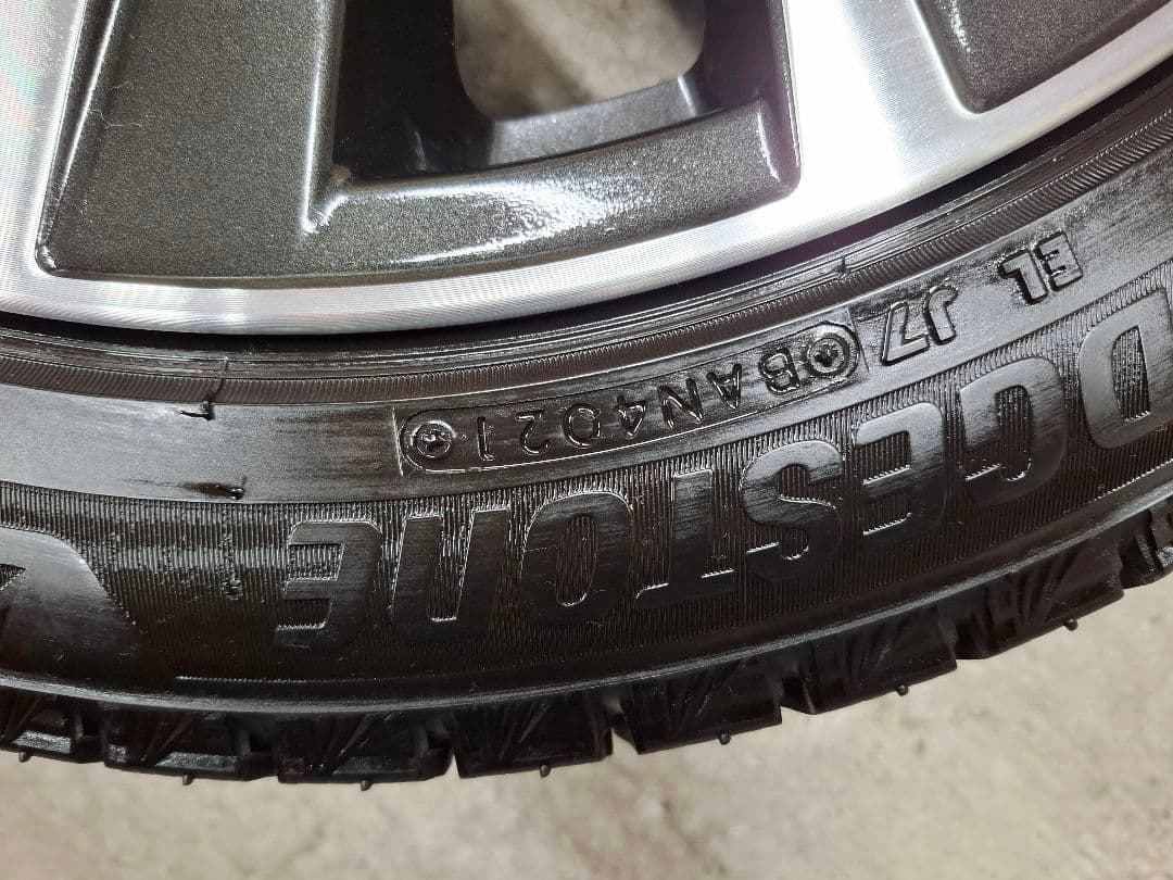 新車外し】スバル レヴォーグ 純正 ホイールタイヤ VRX3 スタッドレス