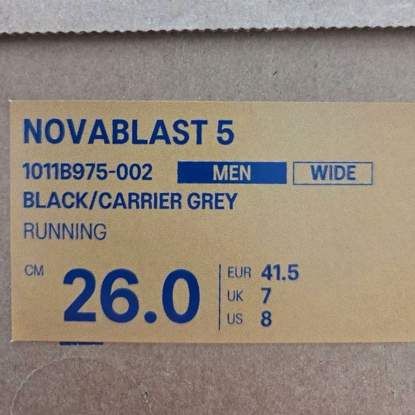 【未使用】ASICS　NOVABLAST 5　WIDE　26.0cm