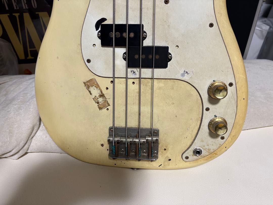 Aria pro II ？フレットレスプレシジョンベース ハードケース付き