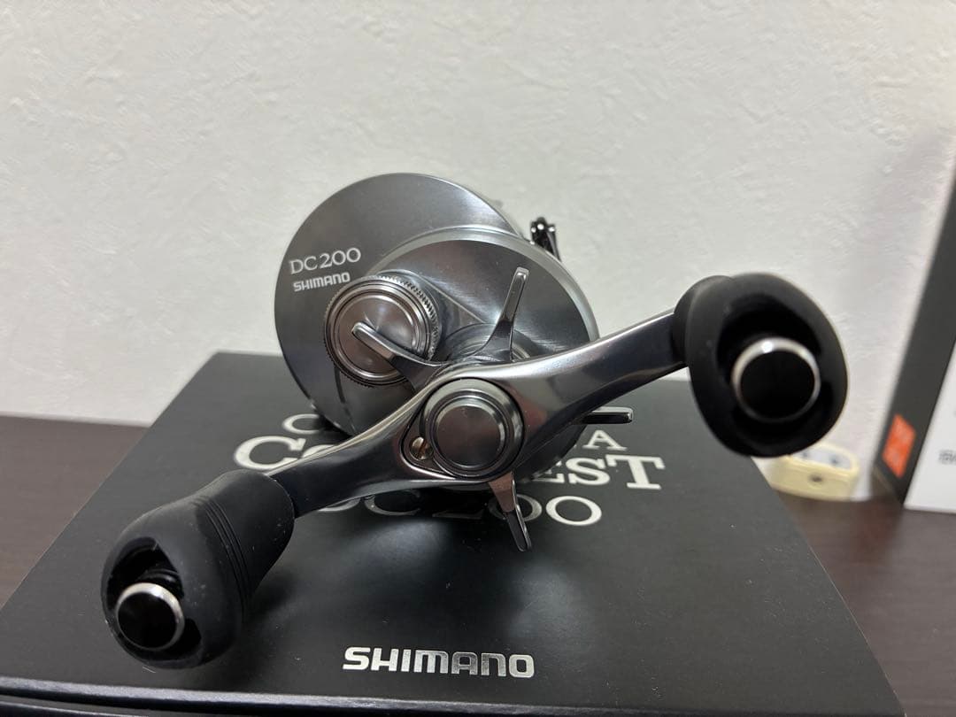 ゴキブリ様専用 シマノ カルカッタコンクエスト DC200
