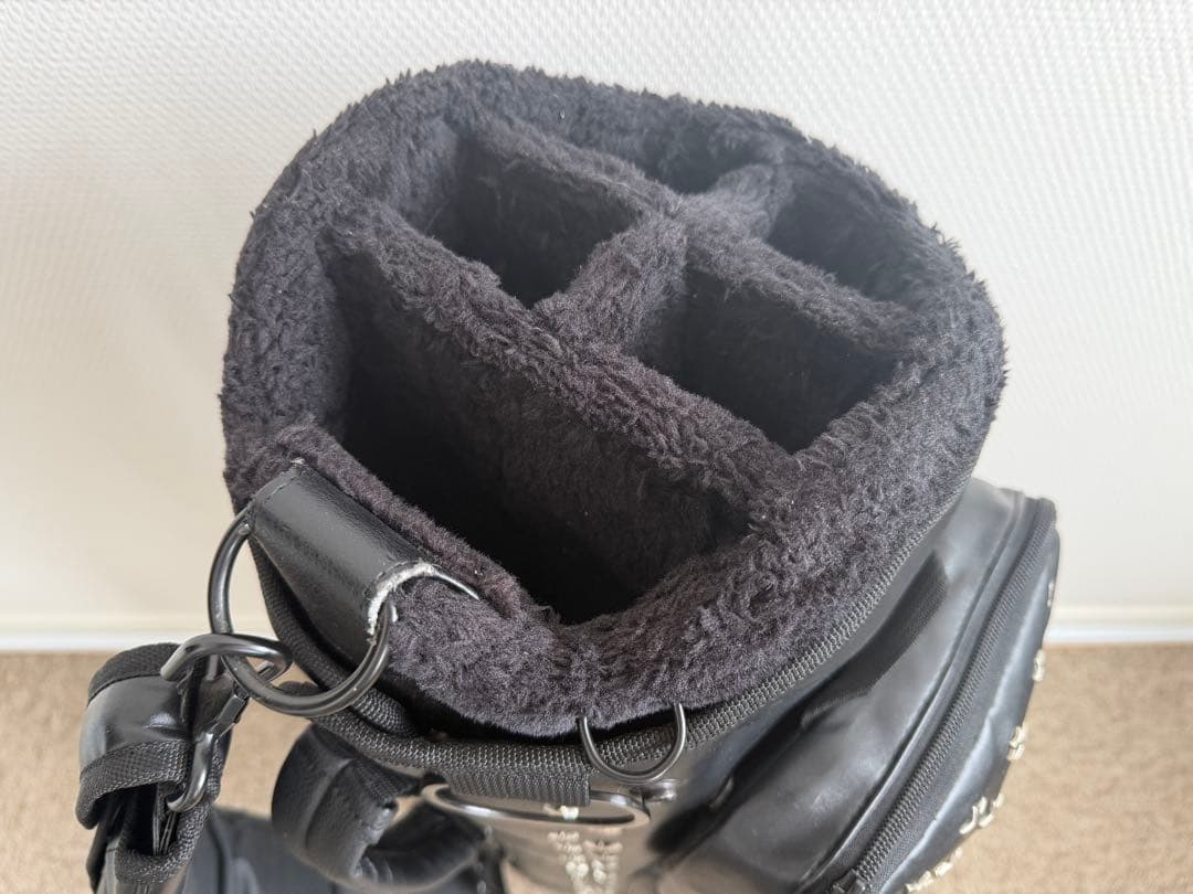 V12 STAR STUDS キャディバッグ 超希少なブラック&シルバースター 2025