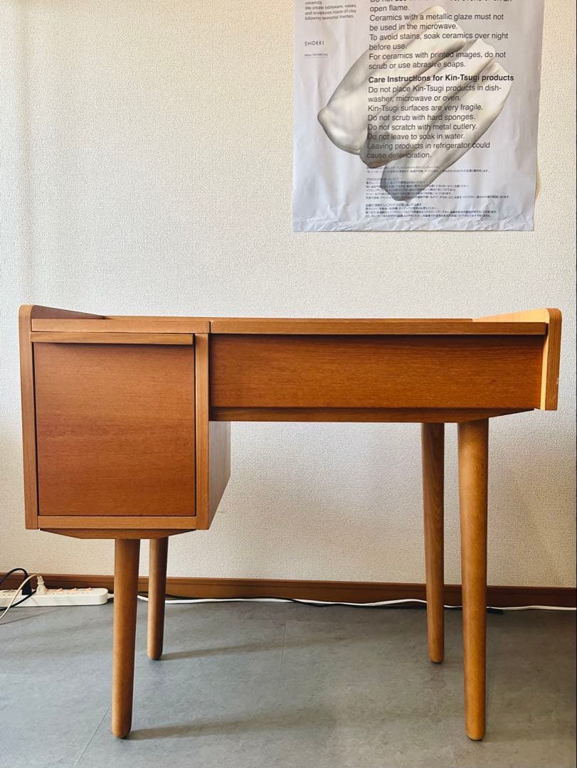 unico ウニコ　ALBERO アルベロ　ドレッサー　鏡台 unico ウニコ Albero アルベロ ウォールナット材 ドレッサー 北欧