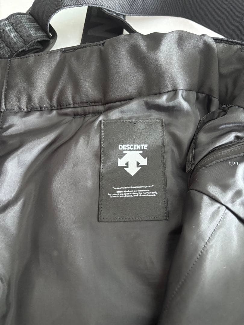 DESCENTEスキーウェア下のみ サイドフルオープン SSS - スキー販売 中
