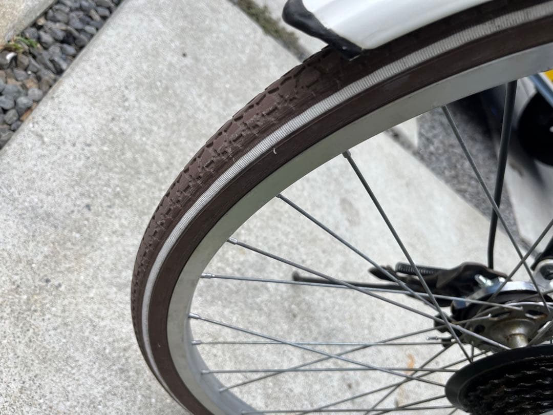 シティサイクル 26インチ ホワイト 前面バスケット付き 熊本県菊池市から