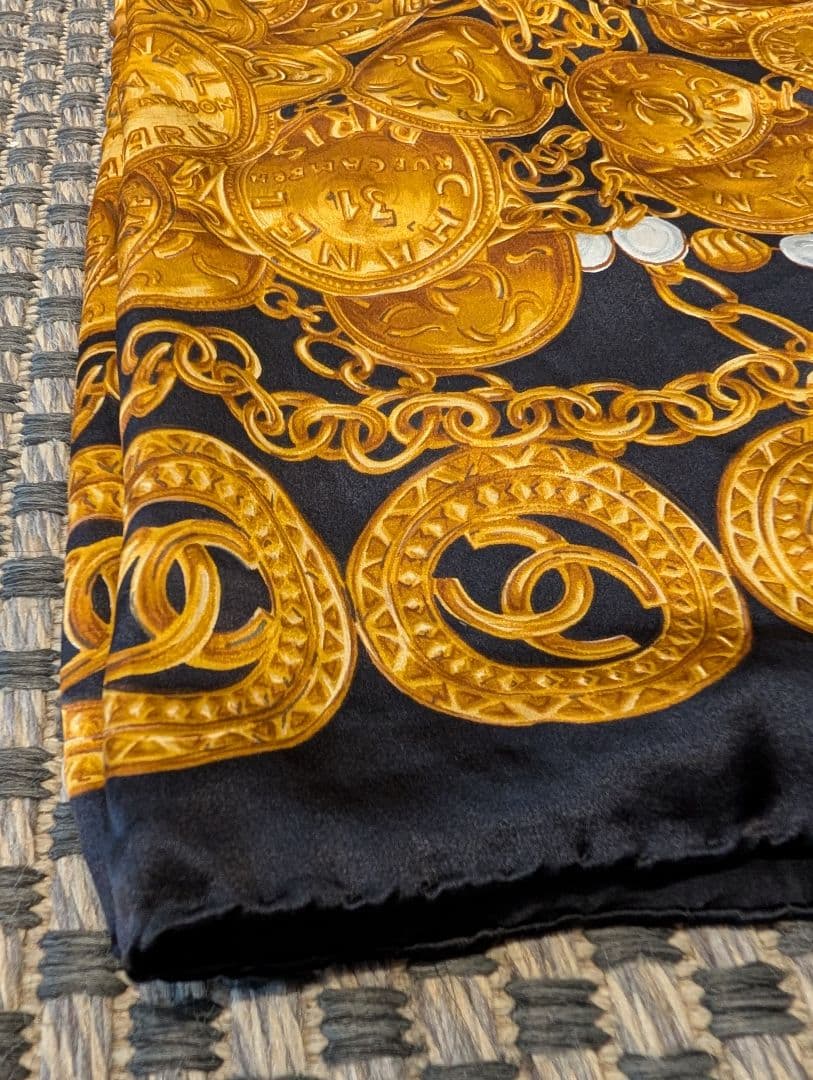 ◇訳あり◇CHANEL コインデザイン スカーフ大判シルク正方形レア年代物