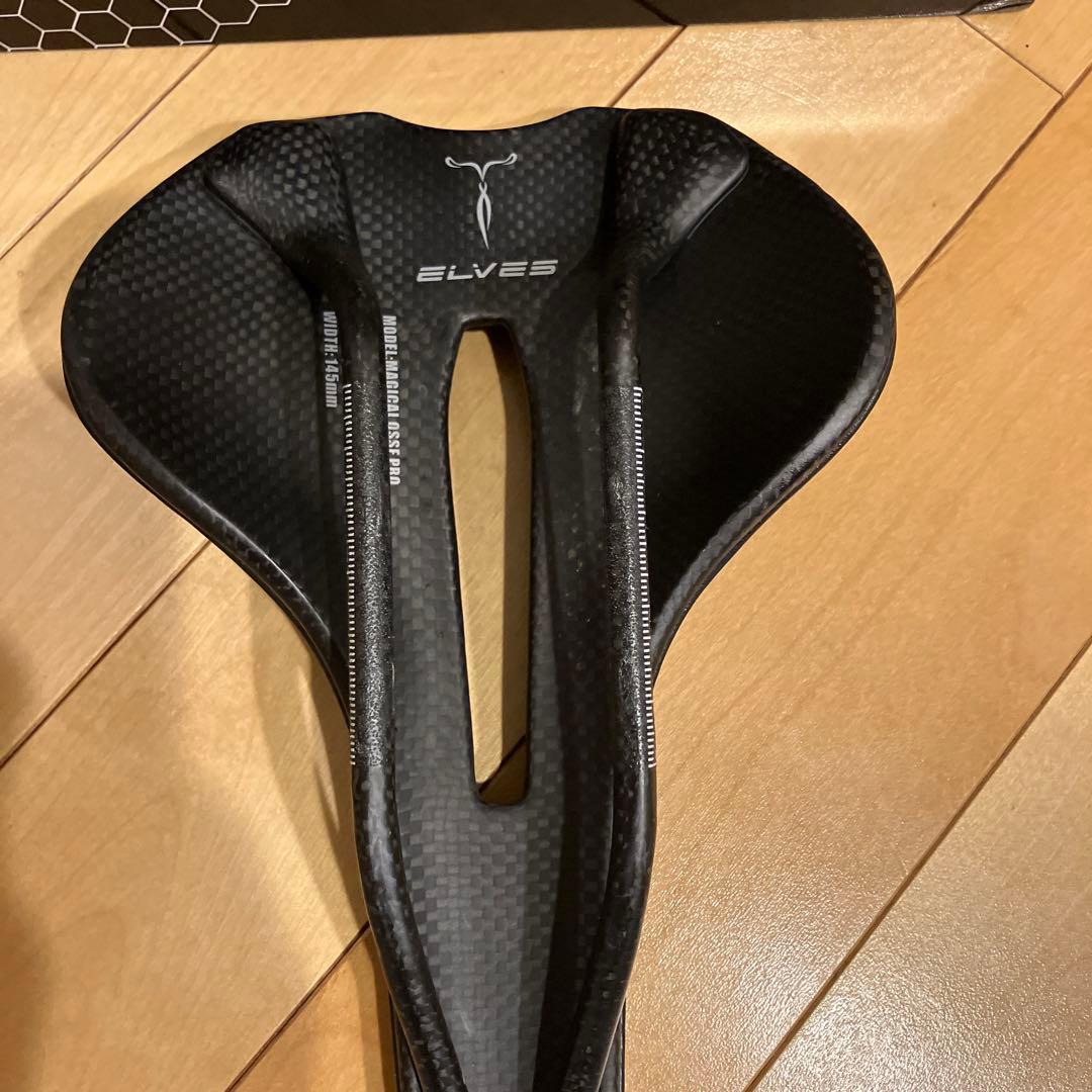 ELVES MAGIC OSSE 3Dプリントサドル 幅145mmELVES MAGIC OSSE PRO 3D