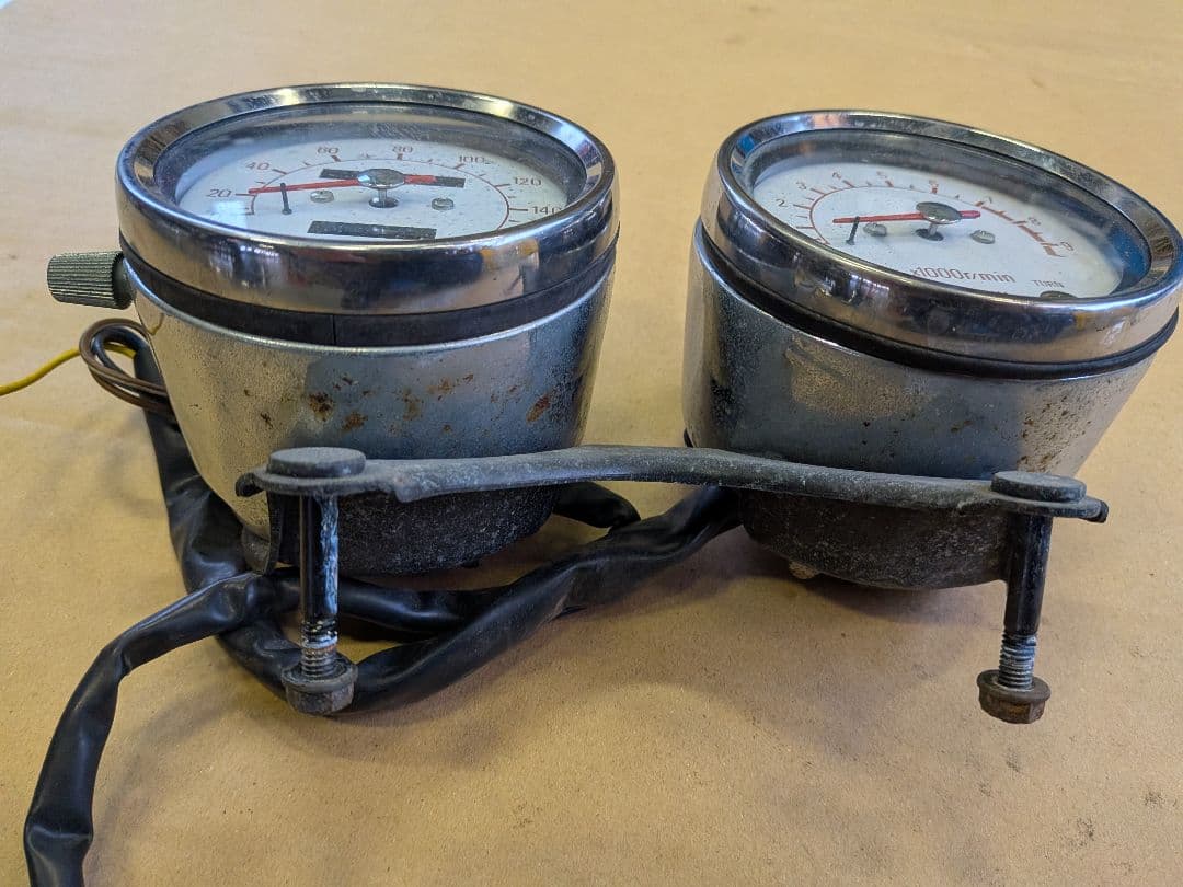 SR400 （1JR）から取外し 純正メーター スピードメーター タコメーター