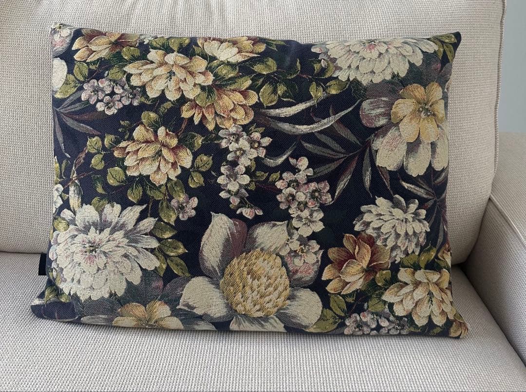 BoConcept クッション 正方形 長方形 ブラウン・ネイビー - メルカリ